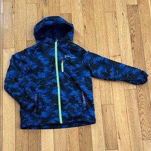 Free Country Black and Blue Soft Shell Jacket Neon Green details